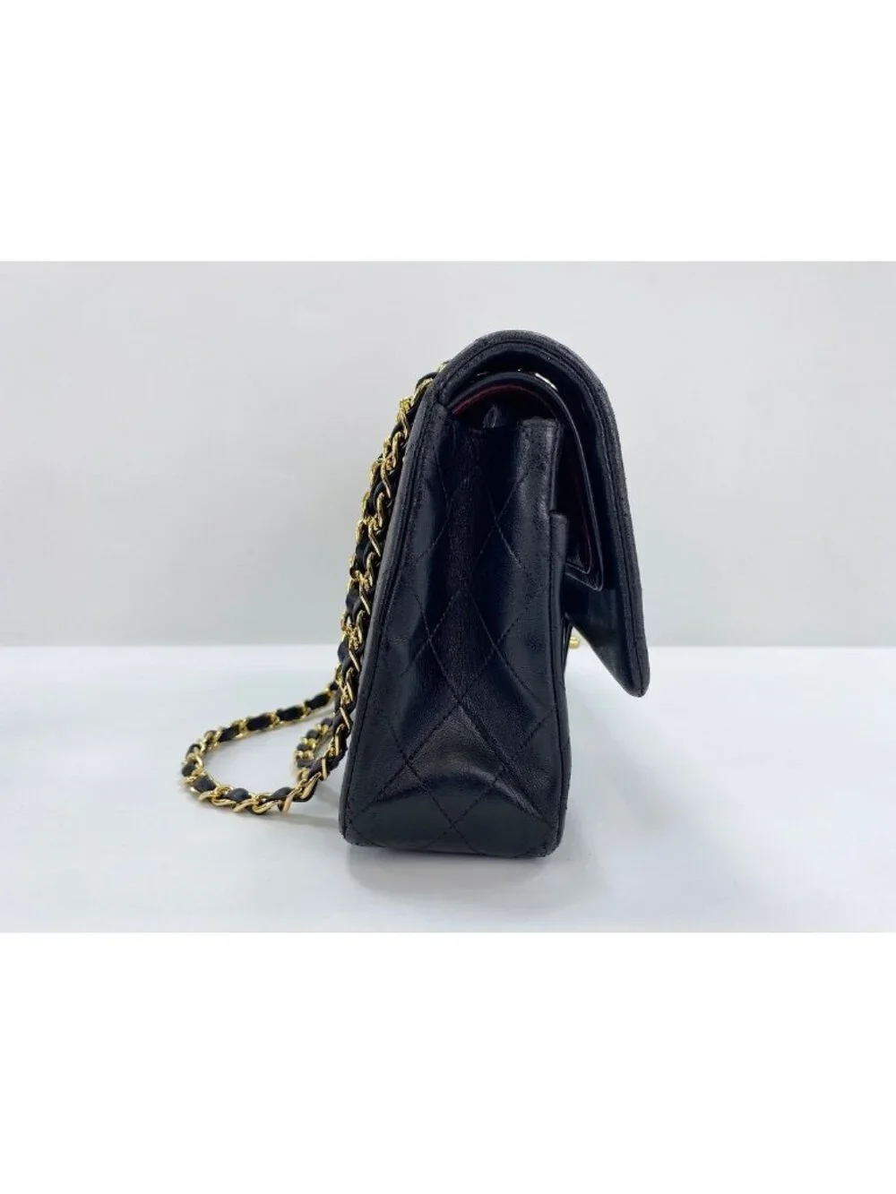 Chanel Shoulder Bag Quilted 25